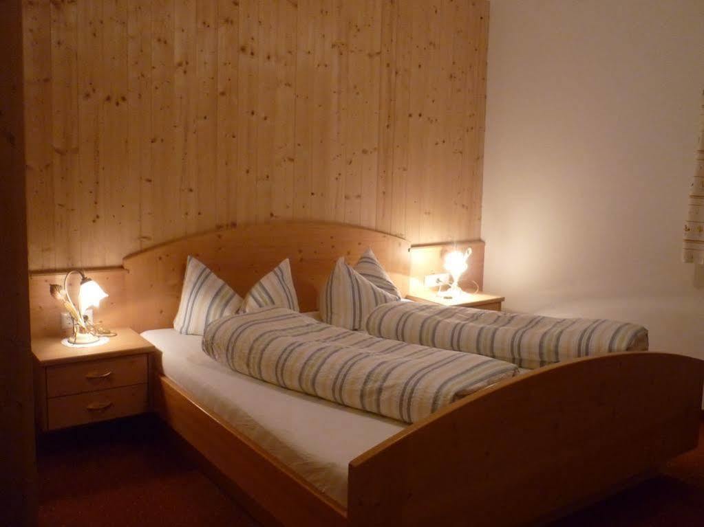 Appartement Haus Bergzauber à Neustift im Stubaital Extérieur photo