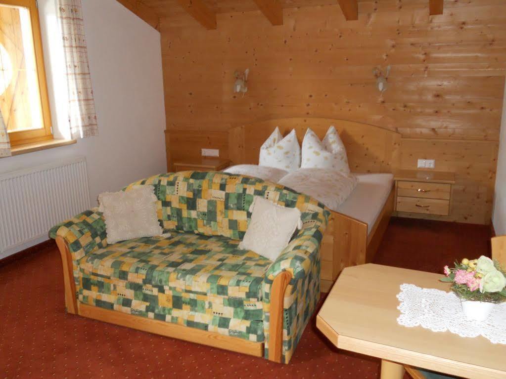 Appartement Haus Bergzauber à Neustift im Stubaital Extérieur photo